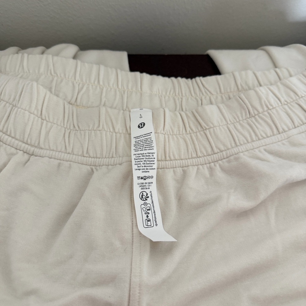 lululemon BeCalm Mid-Rise Wide-Leg Pant - Picture 2 of 7